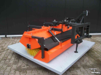 Veegmachine Hofstede Veegmachine  veeg borstel machine trekker tractor 60cm borstel