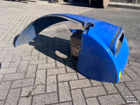 Diverse gebruikte onderdelen New Holland T4.75S Rechter spatbord 48078950
