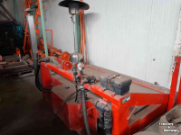 Overige grondbewerkingsmachines en toebehoren  Frontunit met pomp en spuitcomputer;