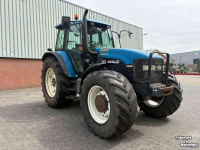 Tractor / Trekker New Holland 8360