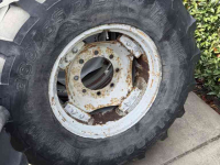 Wielen, Banden, Velgen & Afstandsringen Case-IH set velgen 24 inch, met 14.9-24 banden erop