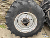 Wielen, Banden, Velgen & Afstandsringen Case-IH 12w x 26 vaste velgen van 956XL / 1056XL
