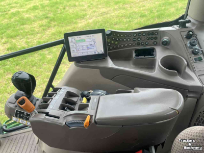 Tractor / Trekker John Deere 6105R