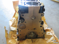 Tractor / Trekker New Holland T 3030/T 3020 Motorblok  Boomer 40 Parts nr:87289321/87289298 Cilinderkop MT20117716