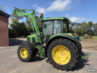 Tractor / Trekker John Deere 6020 met frontlader