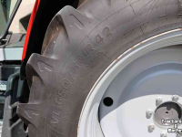 Tractor / Trekker Massey Ferguson 6S.180 Dyna-VT Exclusive