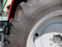 Tractor / Trekker Massey Ferguson 6S.180 Dyna-VT Exclusive
