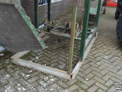 Kistenvuller  EIGENBOUW