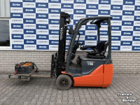 Shovel / Wiellader / Kniklader Toyota Traigo heftruck 48 - 15 | elektrisch