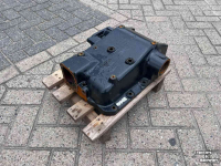 Diverse nieuwe onderdelen New Holland Huis  5171219
