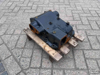 Diverse nieuwe onderdelen New Holland Huis  5171219