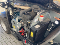 Verreiker Giant GT 5048 met pelikaanbak en palletlepels