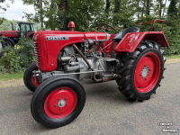 Tractor / Trekker Steyr T84