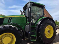 Tractor / Trekker John Deere 7310R