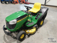 Zitmaaier John Deere X 155R