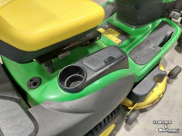 Zitmaaier John Deere X 155R