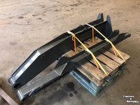 Diverse nieuwe onderdelen Fendt Rogator lift instalatie acw3364130 en acw3233500