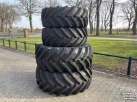 Wielen, Banden, Velgen & Afstandsringen Trelleborg 650/65R38  540/65R28 TM800 nieuw op 8-gaats velgen