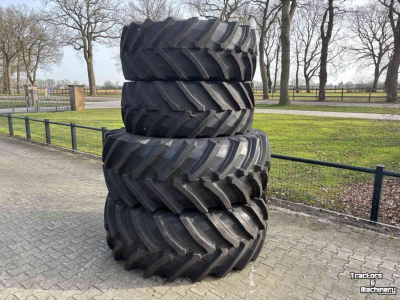 Wielen, Banden, Velgen & Afstandsringen Trelleborg 650/65R38  540/65R28 TM800 nieuw op 8-gaats velgen