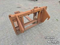 Palletframes  Palletbord met vorken.