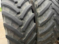 Wielen, Banden, Velgen & Afstandsringen Trelleborg 750/70 R44