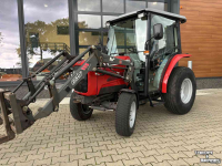 Tractor / Trekker Massey Ferguson 1540 Hydrostaat 4WD compact met voorlader