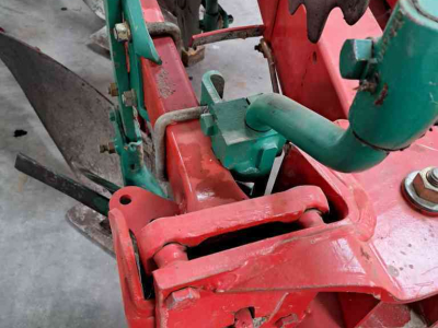 Ploegen Kverneland KKEO-100-300 ploeg