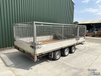 Auto-aanhangwagen t/m 3500 Kg  3 asser tridem kipper