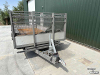 Auto-aanhangwagen t/m 3500 Kg  3 asser tridem kipper