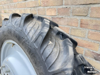 Wielen, Banden, Velgen & Afstandsringen Taurus 270/95R32-48