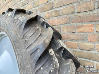 Wielen, Banden, Velgen & Afstandsringen Taurus 270/95R32-48