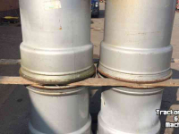 Wielen, Banden, Velgen & Afstandsringen  GKN - 24.00x22.5