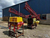 Gedragen Veldspuit Hardi LZY800 Gedragen Veldspuit met fronttank