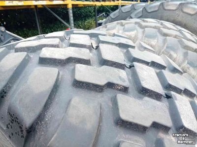 Wielen, Banden, Velgen & Afstandsringen BKT Ridemax 28LR26 FL690 25 mm