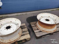 Wielen, Banden, Velgen & Afstandsringen New Holland 14x30 Velgen 8-gaats