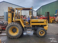 Ruwterrein-heftruck Zetor N9-030