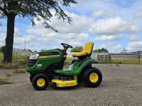 Zitmaaier John Deere X125