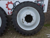 Wielen, Banden, Velgen & Afstandsringen Firestone 270/95r32