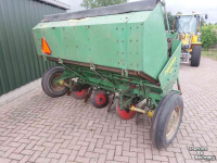 Pootmachine Hassia 4 rij aardappel pootmachine