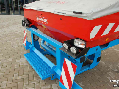 Fronttank zaaimachine Monosem Duo tank met 1500 liter  - 84400