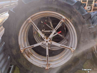 Wielen, Banden, Velgen & Afstandsringen Michelin 18.4 X 38