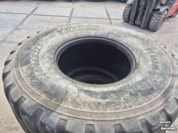 Wielen, Banden, Velgen & Afstandsringen BKT 560/60R22.5