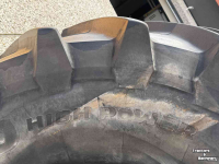 Wielen, Banden, Velgen & Afstandsringen Trelleborg Set TM900  800/70R38 op velg asgat 280/335/10gaats  48mm