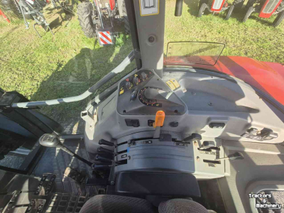 Tractor / Trekker Massey Ferguson 4235 Dyna-Shift