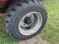 Voermengwagen  Devos voermengwagen met losband
