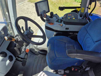 Tractor / Trekker New Holland T7.210 AC 40Kmh. Lucht, Fronthef en PTO