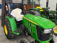 Smalspoor tractor John Deere 3025E