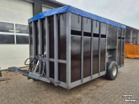 Overige landbouwtransportmachines en toebehoren  Veewagen 4x2m hydraulisch zakken heffen
