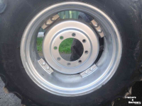 Wielen, Banden, Velgen & Afstandsringen BKT 600/65R38 - 380/85R28