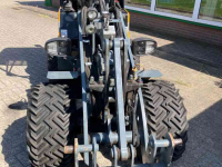 Shovel / Wiellader / Kniklader Giant G2200 HD Xtra